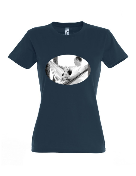 Naiste t-särk pildiga on lahe ja huvitav kingitus