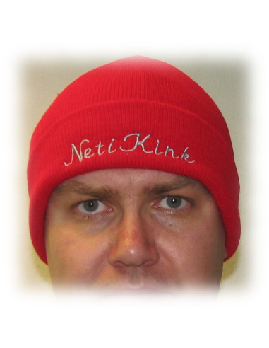 Kootud müts tikandiga - hea talvine kingitus